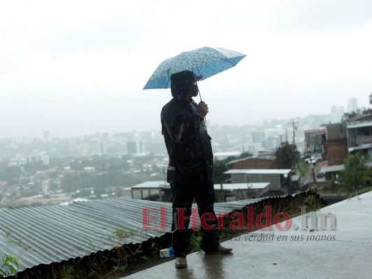 Frente frío dejará lluvias, posible desbordamiento de ríos y deslizamientos