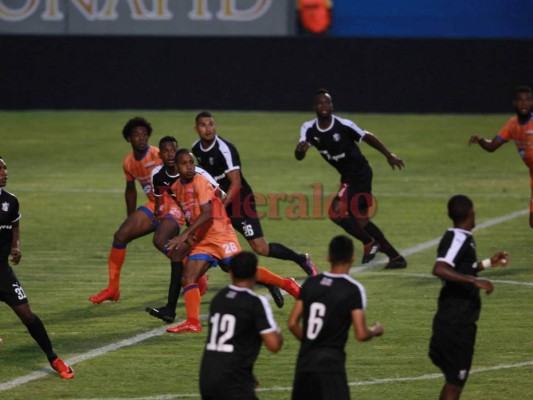 Lobos UPNFM ganó 3-1 a Honduras Progreso en su debut en el Apertura