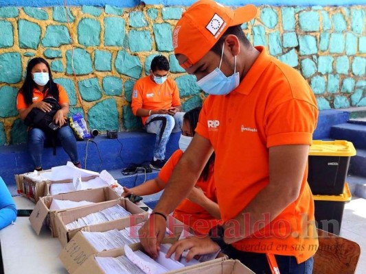 Registro Nacional descarta la opción de votar con las dos tarjetas de identidad